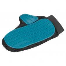 Рукавичка Trixie для вичісування шерсті гумова/тканинна 18х24 см