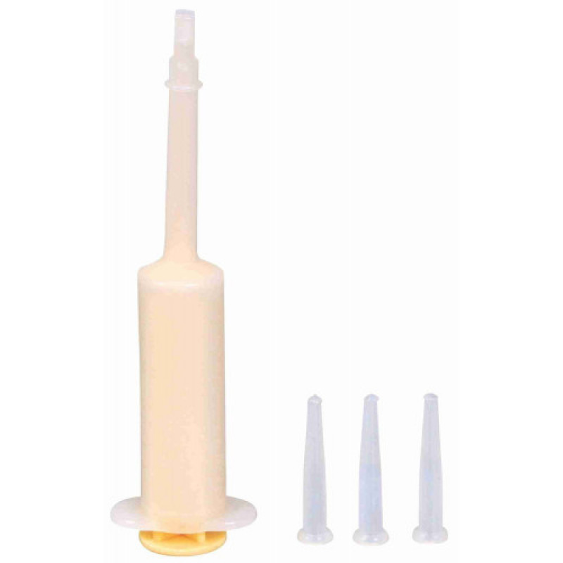 Пляшка-шприц Trixie для годування дитинчат тварин з трьома насадками пластик 10 мл