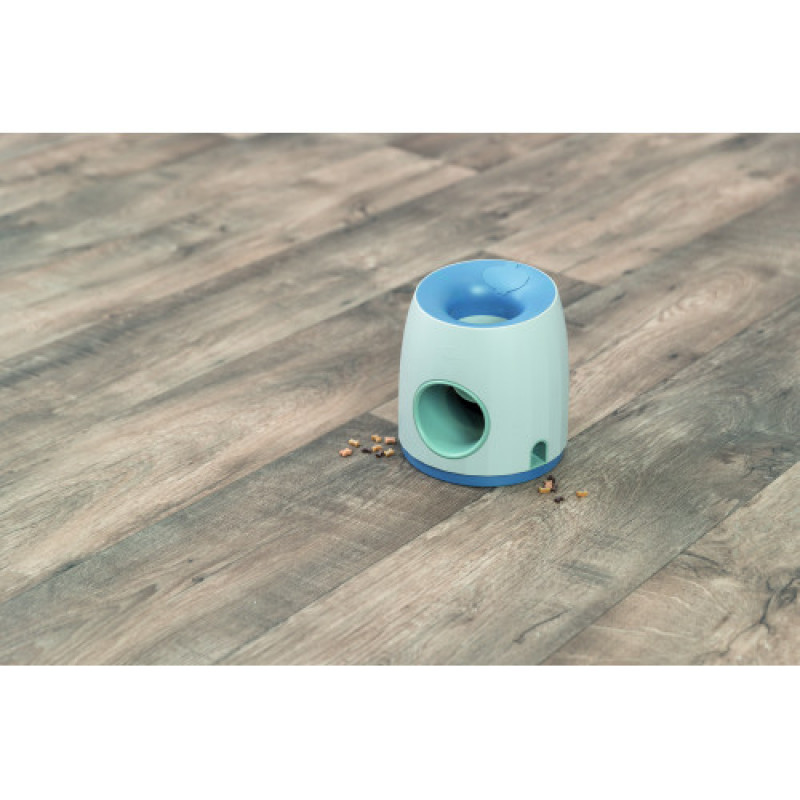 Розвиваюча іграшка Trixie Dog Activity Ball & Treat для собак, d:17х18см (пластик)