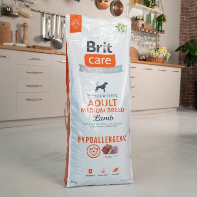 Сухий корм Brit Care Dog Hypoallergenic Adult Medium Breed для собак середніх порід, гіпоалергенний з ягням, 12 кг